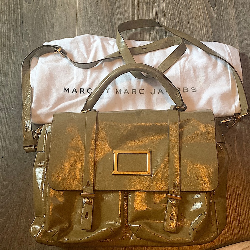 Marc by Marc Jacobs olive green patent leather